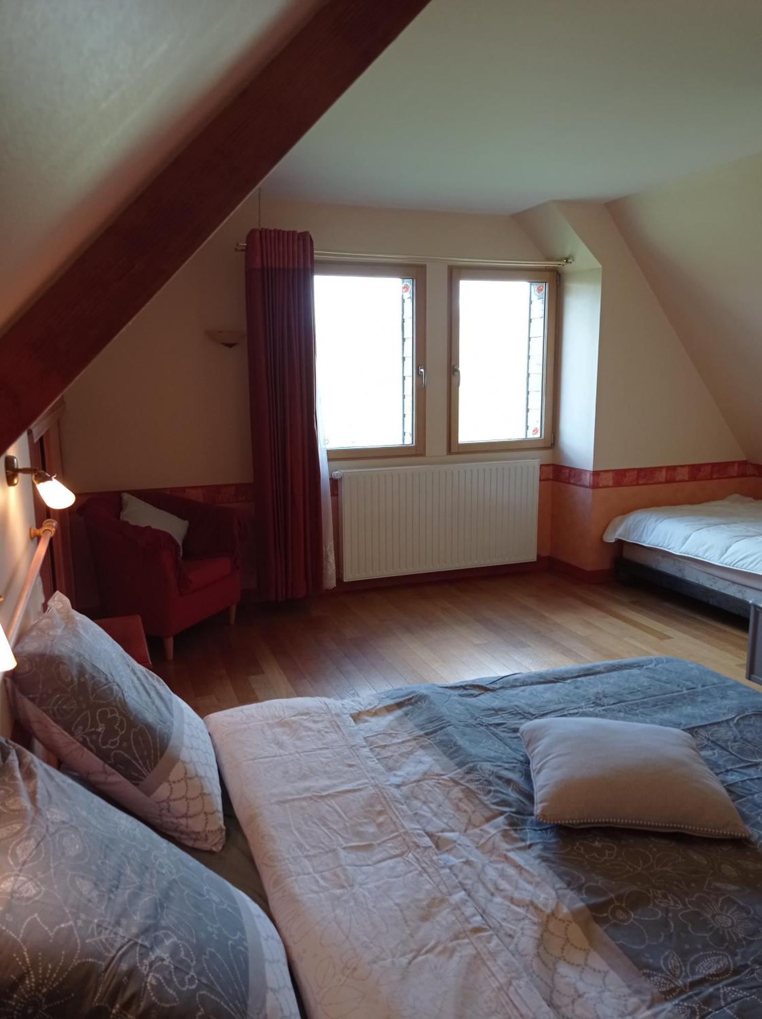 Chambres D'Hotes La Roche Saint-Hilaire-des-Landes Rum bild